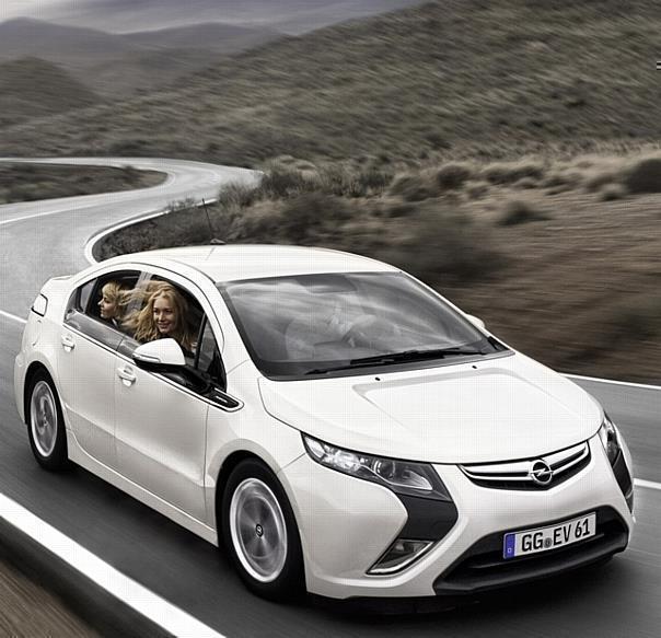 Der Opel Ampera wird das erste voll alltagstaugliche elektrisch angetriebene Auto in Europa sein. Das Fahrzeug nimmt seinem Besitzer die Sorge, mit leerer Batterie liegenzubleiben.